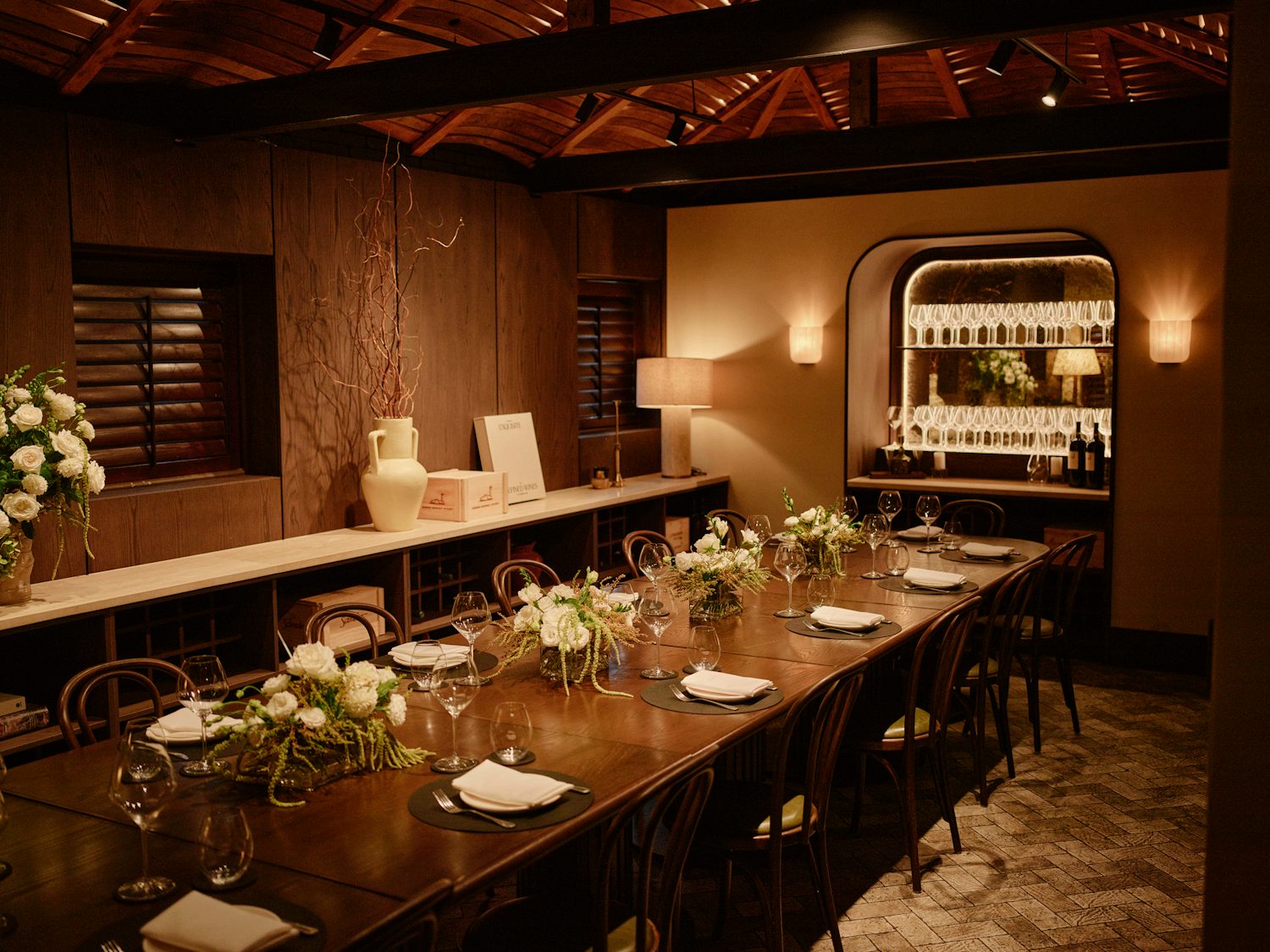 3500 PX JPEG NSP PRIVATEDINING 0120678